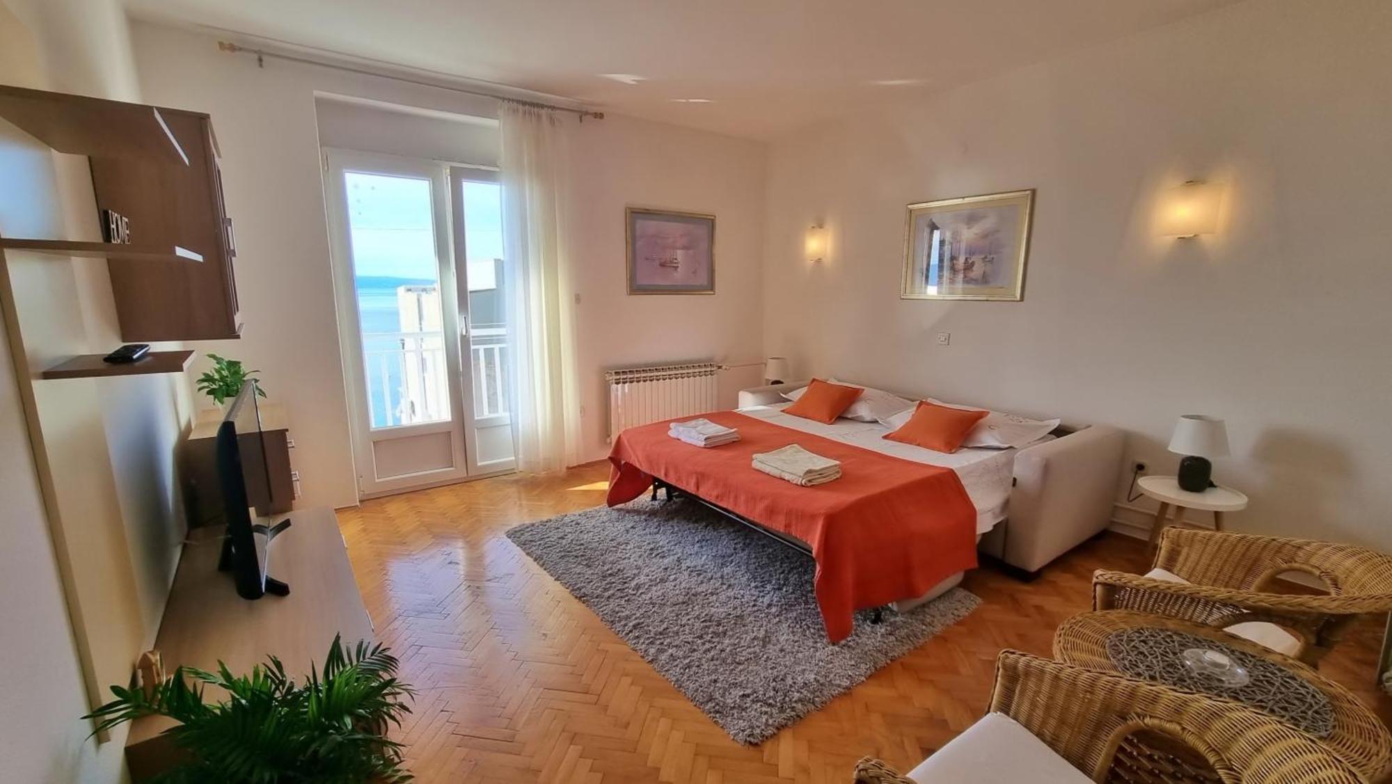 Apartment Merica Omis Bagian luar foto