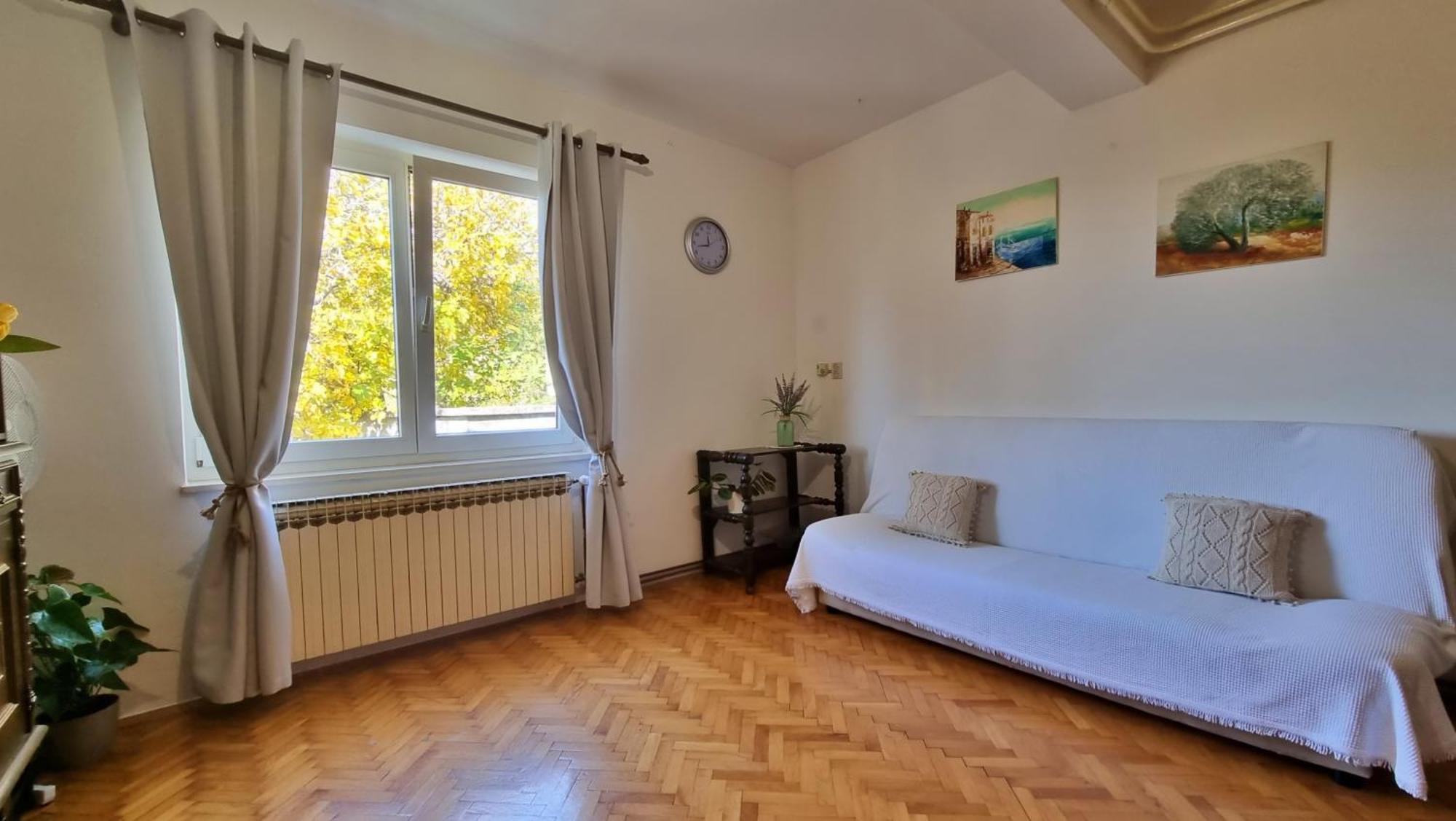 Apartment Merica Omis Bagian luar foto